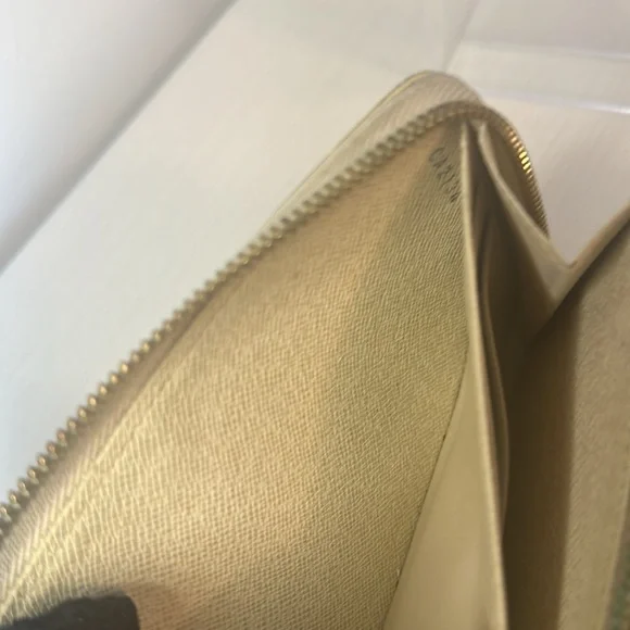 Louis Vuitton Damier Azure Long Zippy Wallet - Picture 11 of 16